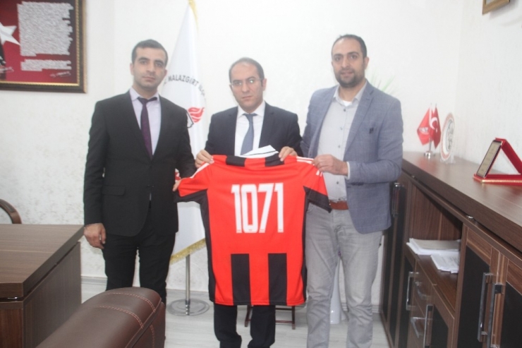 Malazgirt Spor Yöneticilerinden "Öğretmenler Günü" Ziyareti