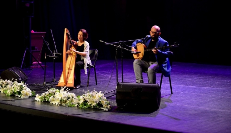 Tanbur Ve Arp Aynı Sahnede Buluştu