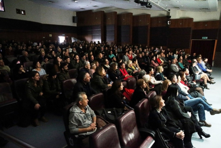 "Sadece Diktatör" Oyununa Yoğun İlgi