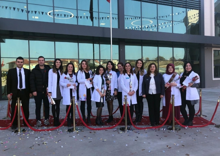 Öğretmenlere Sürpriz Kutlama