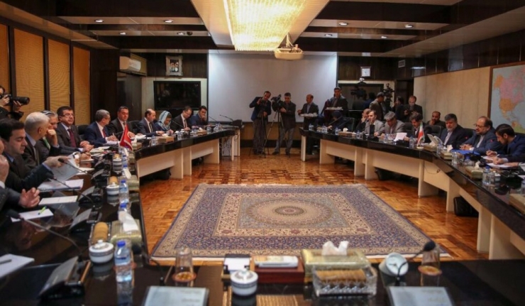 Ekonomi Bakanı Zeybekci, İran’da