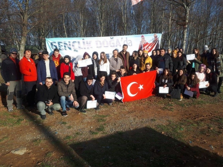 İlkadımlı Gençlere Doğa Kampı Eğitimi