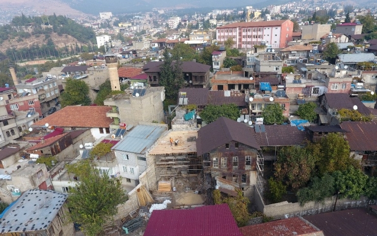 Konak Restorasyonunda ‘Roma Mezarlığı’ Bulundu