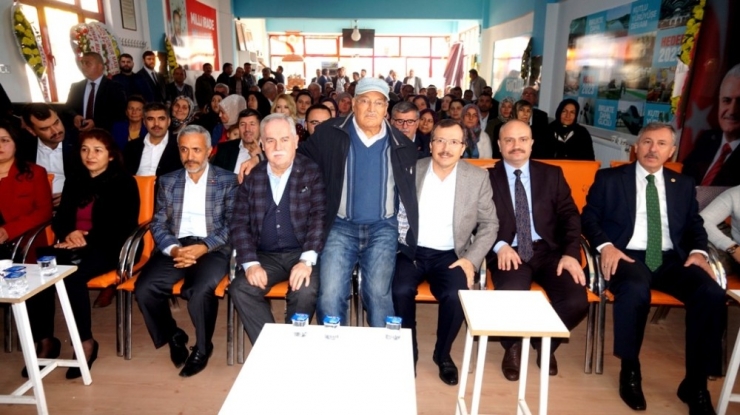 Ak Parti Sarıgöl’de Büyükdinç Dönemi Başladı
