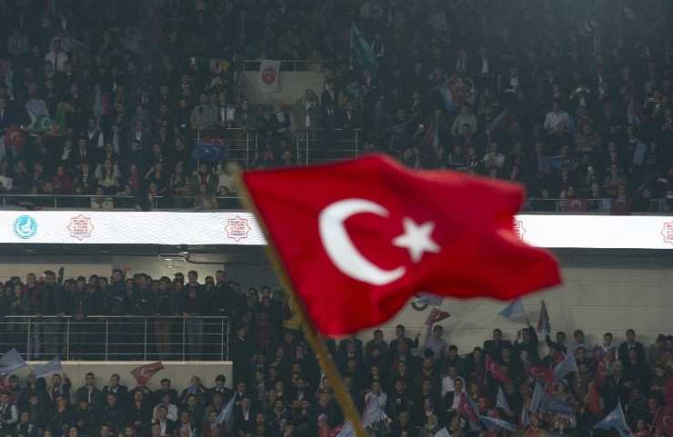 Bahçeli: “Devletle Sırt Sırta Vererek Mücadelemizi Sürdüreceğiz”