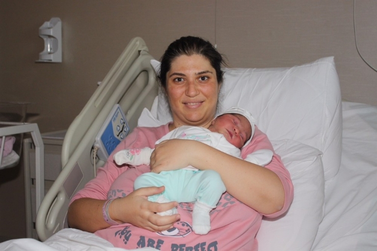 Çocuk Sahibi Olamayanları Umutlandıran Annelik Öyküsü