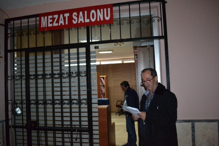 Beyaz Et Devine Yine Talip Çıkmadı