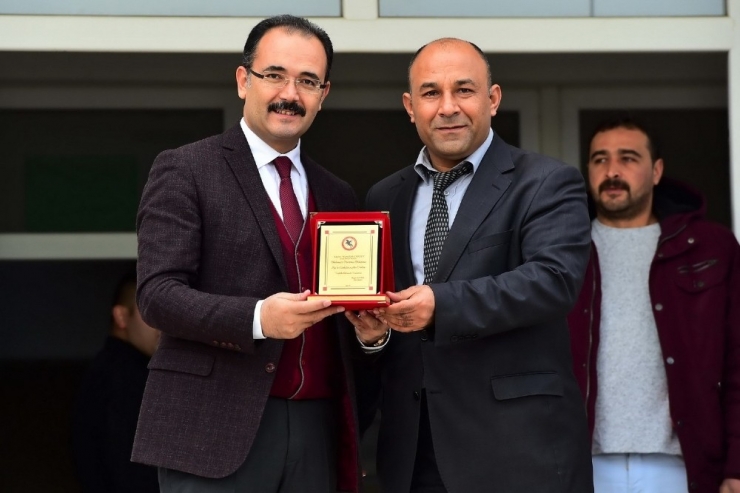 Malkoçoğlu’nun İhtiyaçlarına Uşak Belediyesi Yanıt Verdi