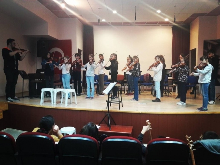 Üniversite Öğrencisi Gençten, Yetenekli Çocuklar İçin Büyük Adım