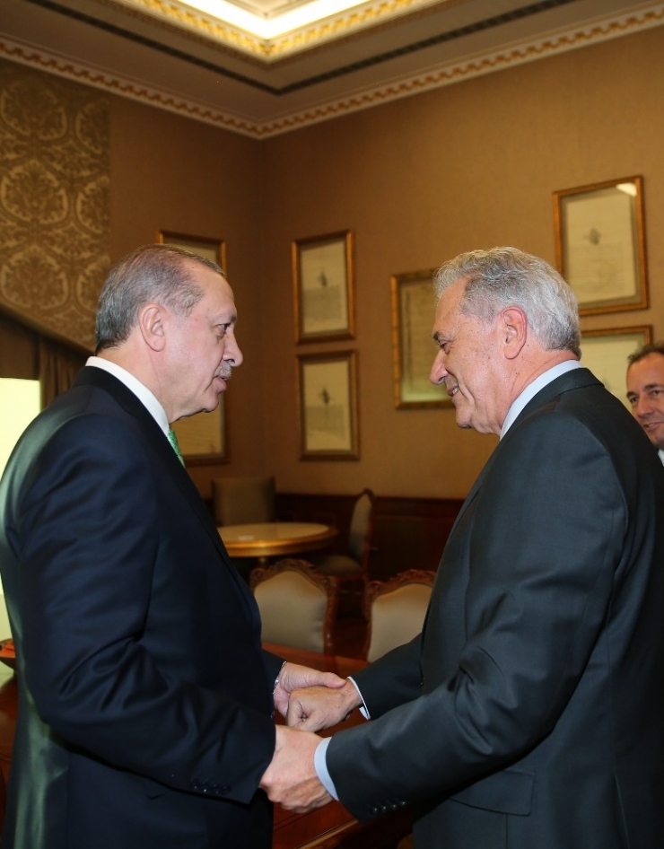 Cumhurbaşkanı Erdoğan, Avramopulos’u Kabul Etti