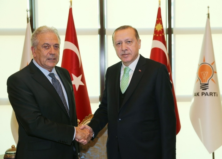 Cumhurbaşkanı Erdoğan, Avramopulos’u Kabul Etti