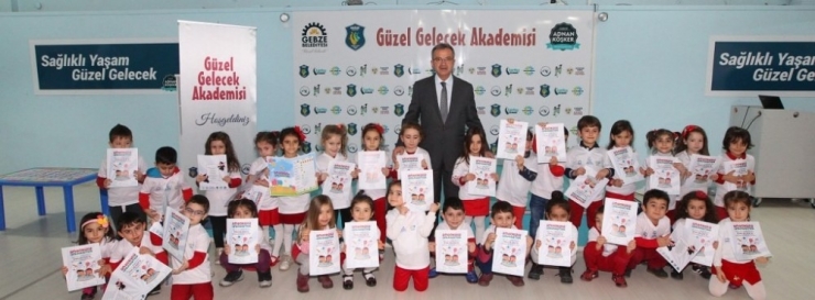 Anaokulu Üniversitesi Eğitimlere Devam Ediyor