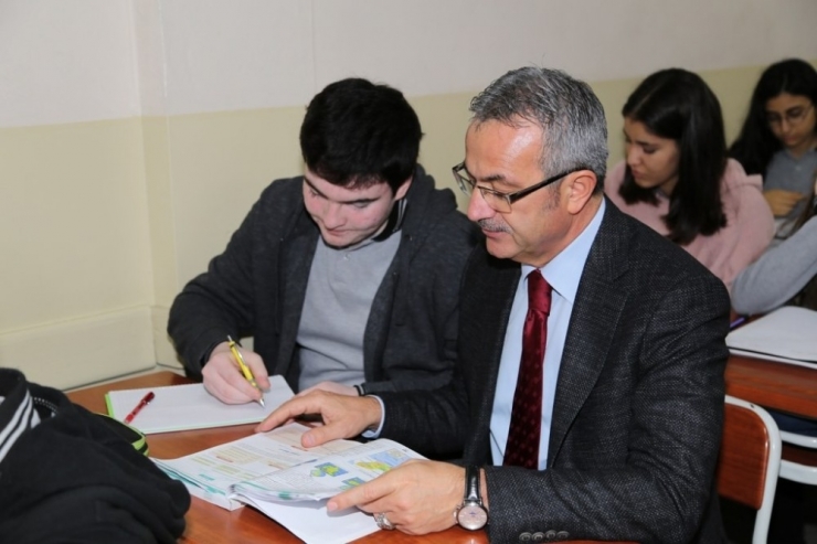 Kaymakam Güler Ve Başkan Köşker’den Anibal Lisesine Ziyaret