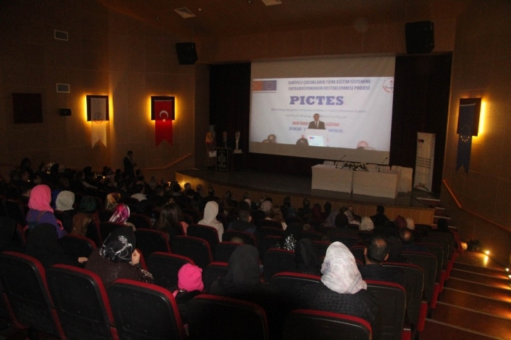 Suriyeli Çocukların Türk Eğitim Sistemine Entegrasyonunun Desteklenmesi Projesi Toplantısı Yapıldı