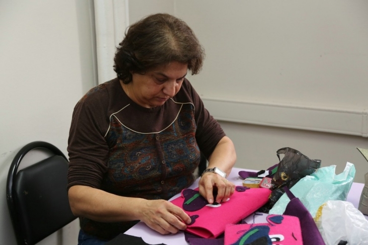 ’Keçe’ Kadınların Elinde Hayat Buluyor