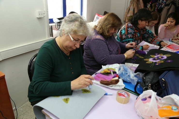 ’Keçe’ Kadınların Elinde Hayat Buluyor