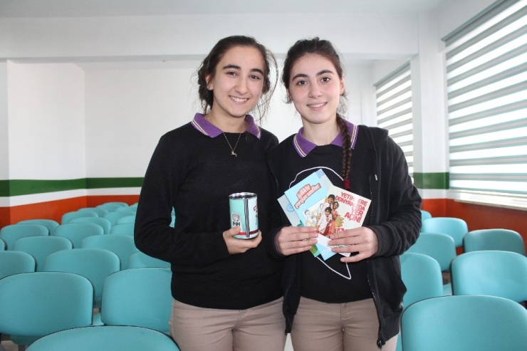 Harçlıkları İle 5 Yetimi Giydirdiler