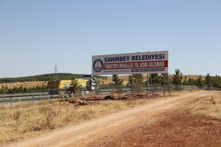 Şahinbey’de 12 Milyon Metrekarelik Mahallenin 3 Milyon Metrekaresi Yol Oluyor