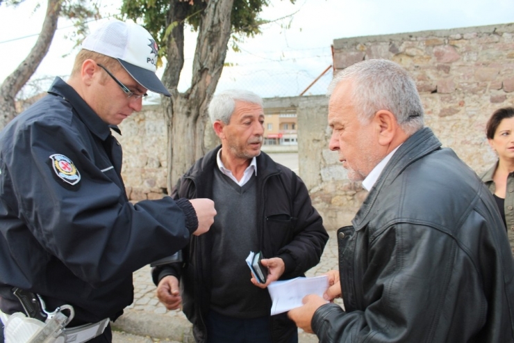 Okul Aile Birliği Servis Araçlarını Denetledi