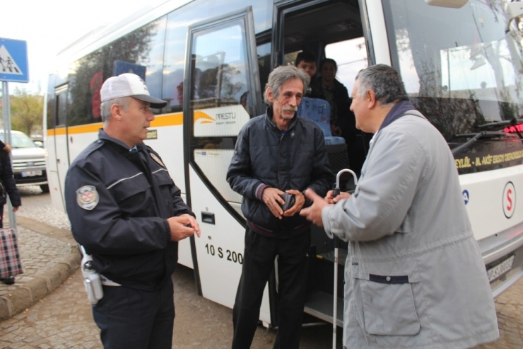 Okul Aile Birliği Servis Araçlarını Denetledi