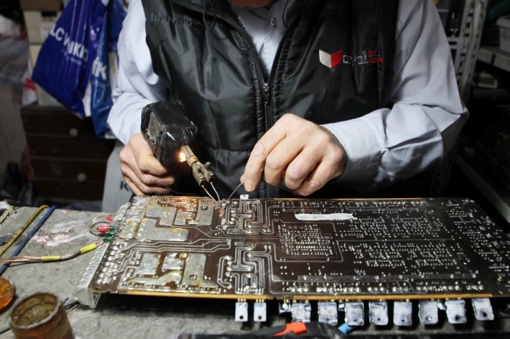 40 Yıllık Elektronik Tamircisi