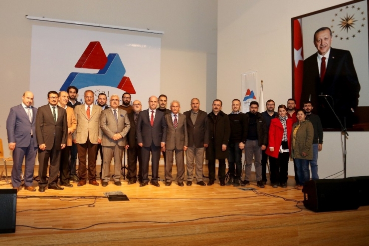 Aiçü’de Öğretmenler Günün Programı Düzenlendi