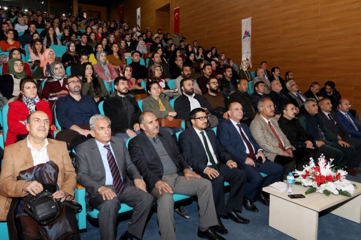 Aiçü’de Öğretmenler Günün Programı Düzenlendi