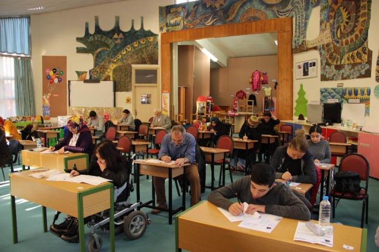 Hafta Sonu 5 Bin Engelli Öğrenci Açıköğretim Sınavınlarına Girdi