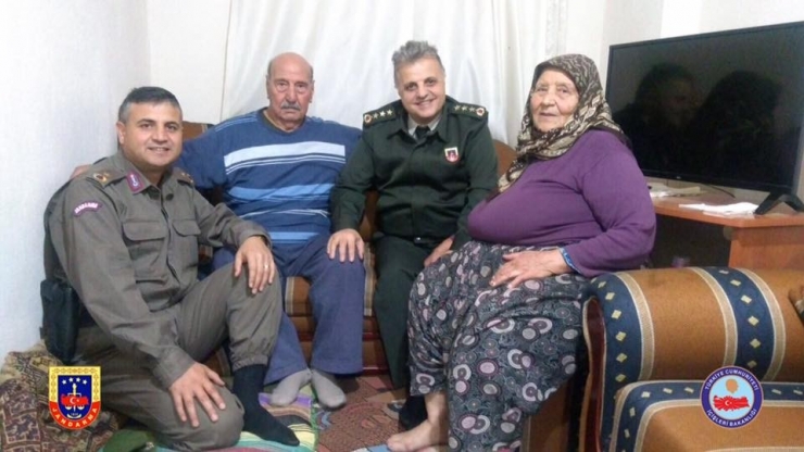 İl Jandarma Komutanı Acara’dan Kore Gazisine Ziyaret