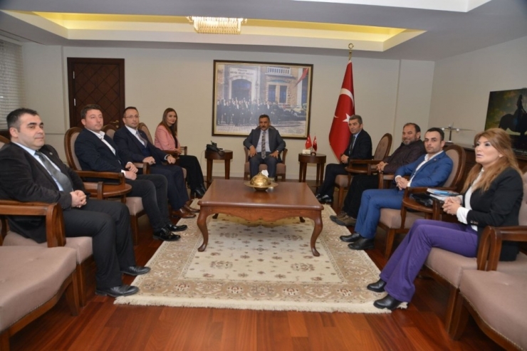 Azeri Milletvekili Paşayeva’dan 100 Yılın Projesine Övgü