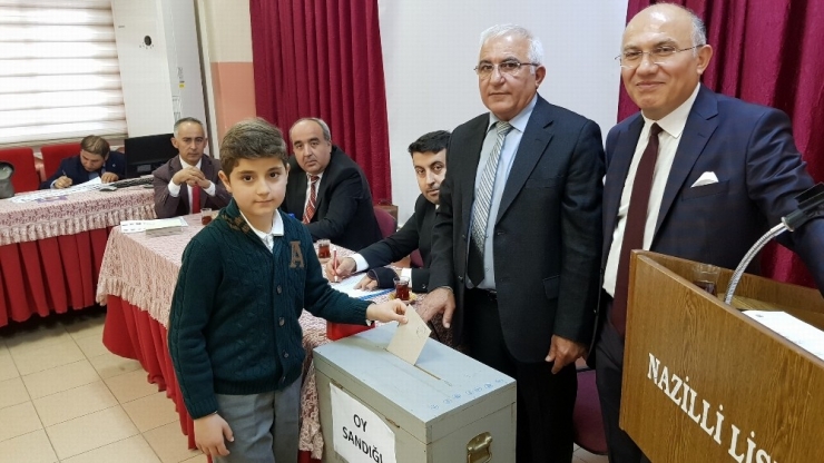 Başkanlar, İl Temsilciliği İçin Yarıştılar