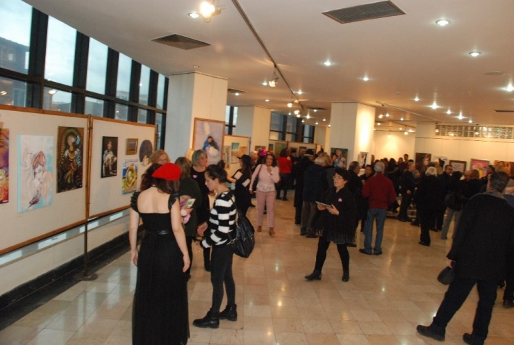 53 Ressamdan Kız Çocuklarına Armağan