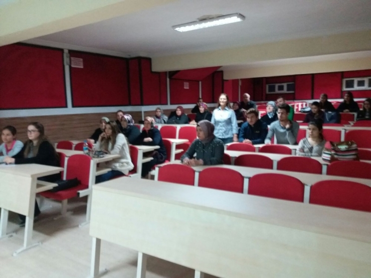 Burhaniye’de Gıda Hijyeni Kursu