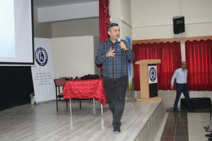 Bursa Kent Konseyi’den Harmancık’a Eğitim Desteği