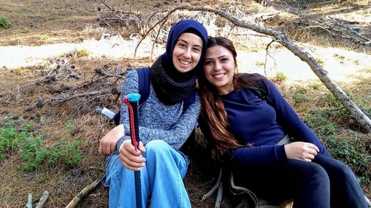 Keşfedilmemiş Güzelliklere Yürüyorlar