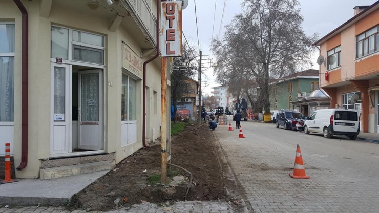 Pazaryeri’nde Kaldırım Çalışmaları Devam Ediyor