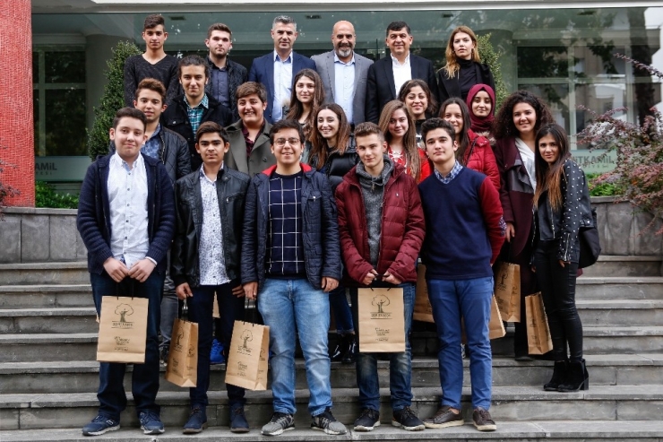 Fadıloğlu Deneyimlerini Öğrencilere Aktardı