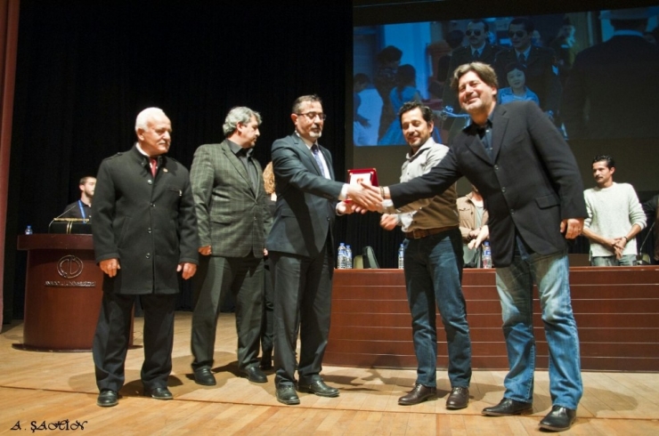 Temad’tan “Ayla” Filminin Yönetici Ve Yapımcısı Çağlar Ercan’a Plaket