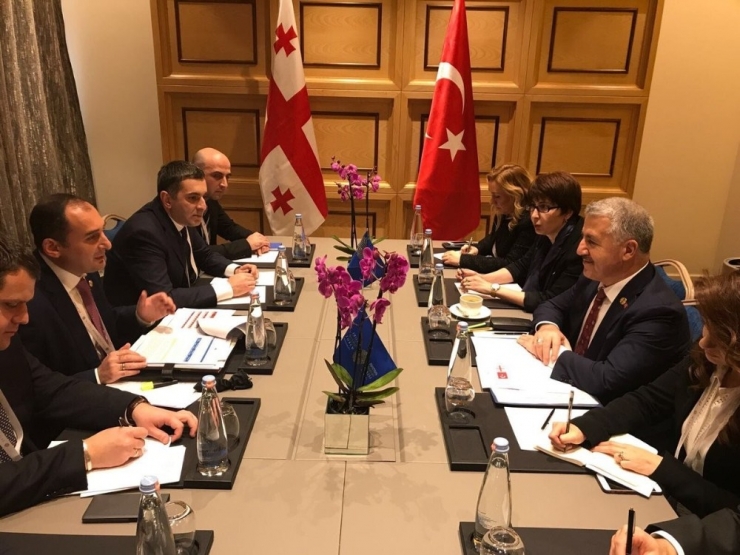 Bakan Arslan Gürcistan’da