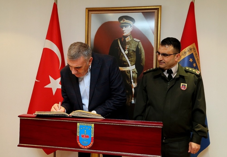 Başkan Toçoğlu Yiğit’e Başarılar Diledi