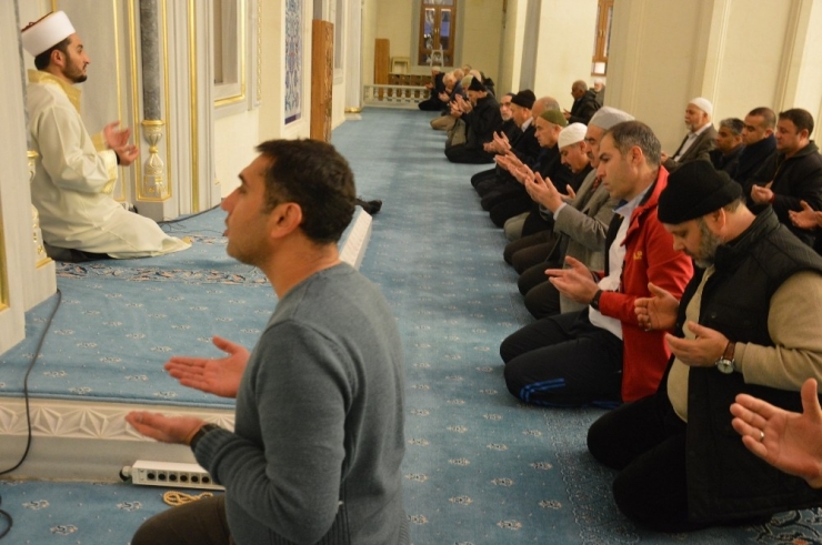 Kırıkkale’de Camiler Doldu Taştı