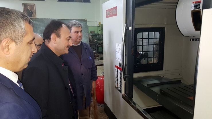 Çandırığlu; “Meslek Liseleri Memleket Meselesi”