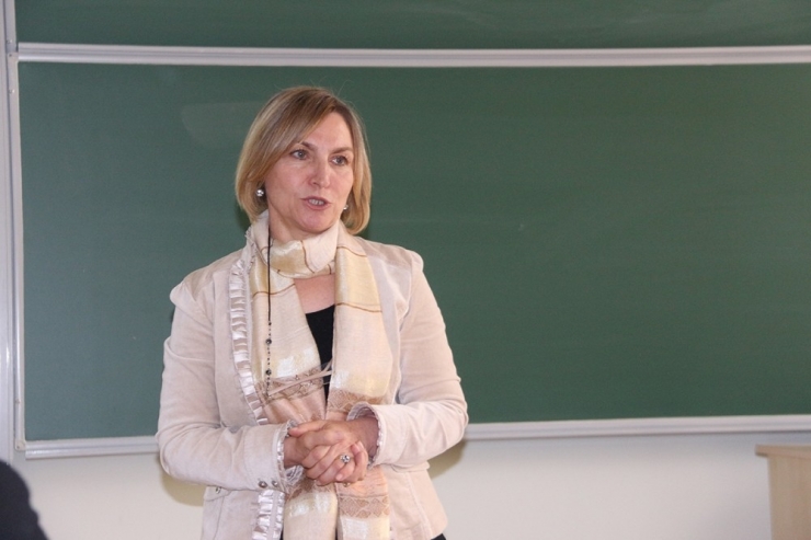 Doç. Dr. Nergül Taylan Öğrencilerle Tecrübelerini Paylaştı