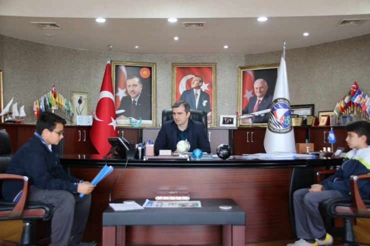 Öğrenciler, Yemenici İle Söyleşi Yaptı