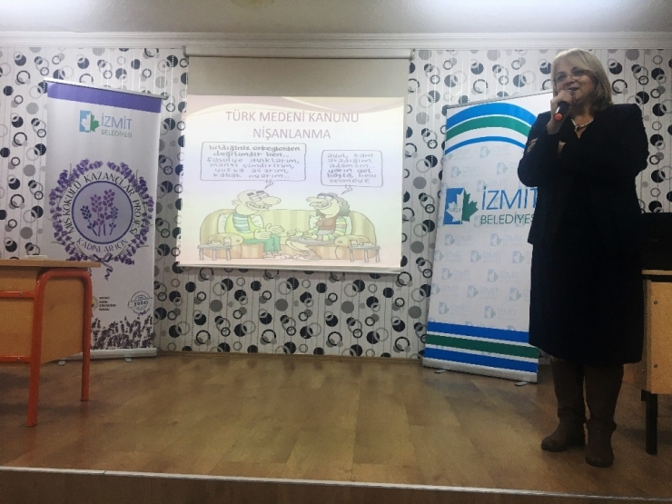 İzmit’te Kadınlara Hakları Anlatıldı