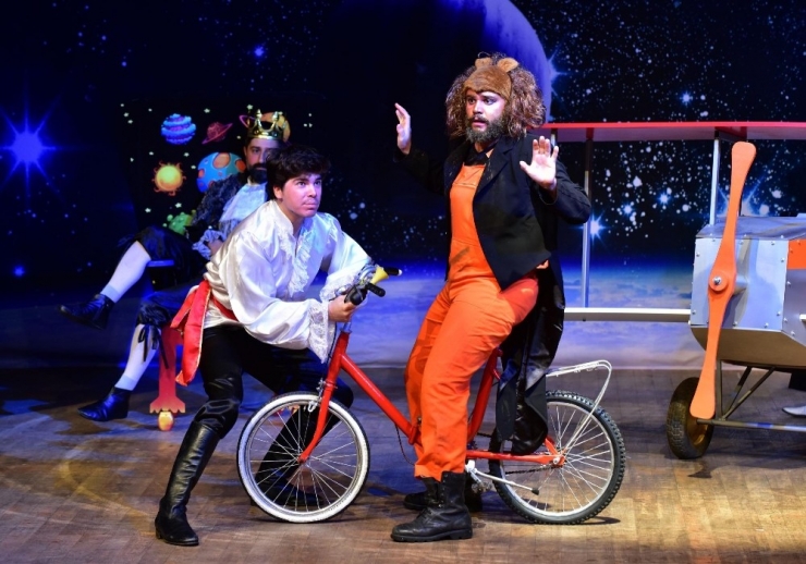 Kbt Çocuk Oyunu İle Perdelerini Kapattı