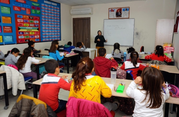 Kepez’de 7 Bin Kursiyer Eğitim Görüyor