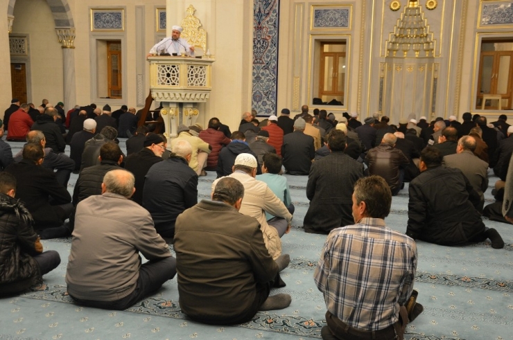 Kırıkkale’de Camiler Doldu Taştı