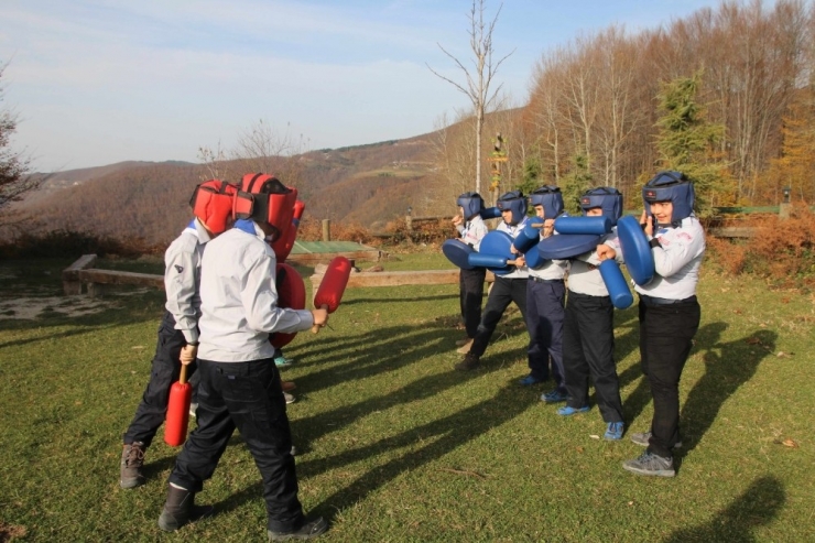 Büyükşehir’in Yavru Kurtlarından Macera Dolu Kamp