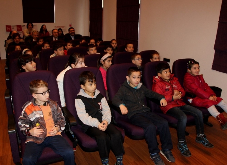 4 Bin Öğrenci Müzede Eğitim Görmeye Başladı